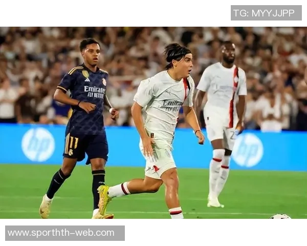 迈阿密国际免签阿根廷右后卫法昆多穆拉引发热议